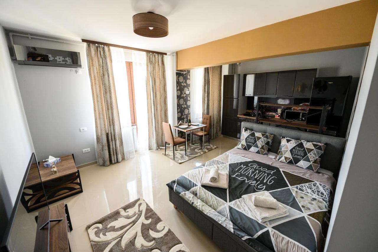 Апартаменти Beachside Studio Mamaia Nord Неводарі Екстер'єр фото
